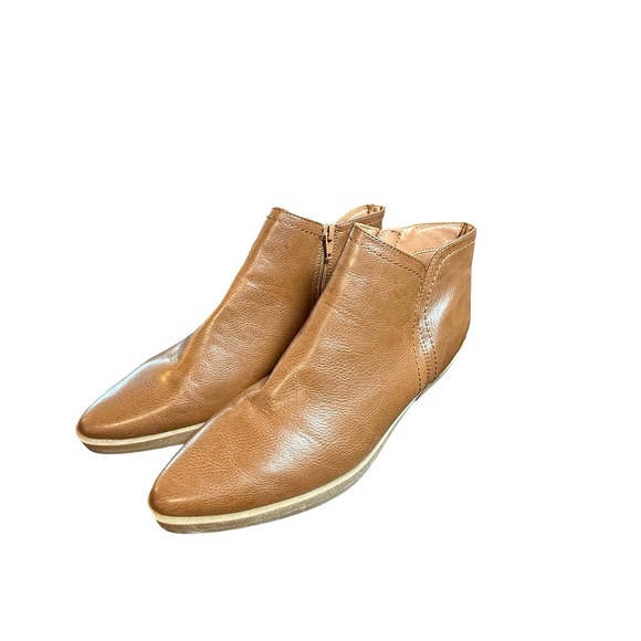 FRYE AND CO. Shoes - Frye‎ & Co Ilisha Tan Leather Ankle Boots Pointed Toe Side Zip Booties Women 10M